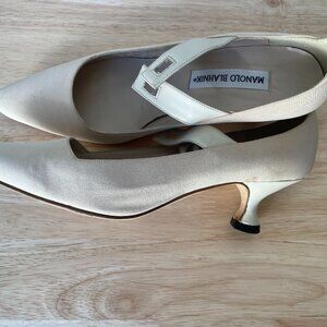 Vintage Manolo Blahnik Satin Mary Jane Heels - Size 38